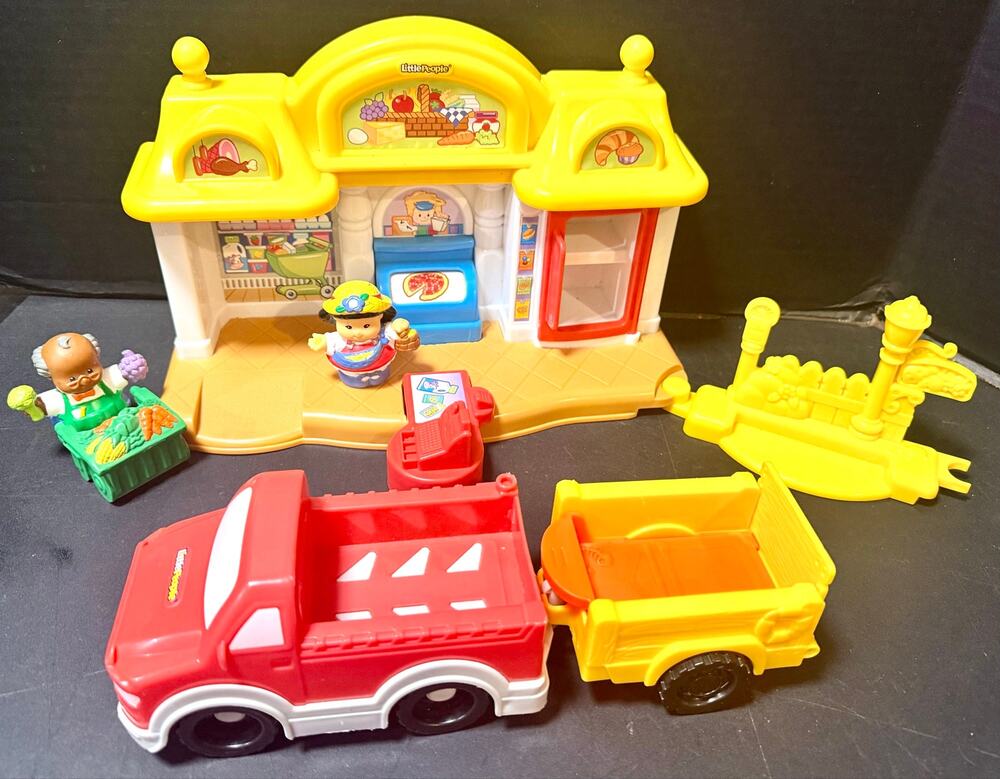 Fisher-Price Little People Corner Market Play Set truck trailer grocery man